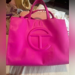 Magenta Medium Telfar Shopping bag